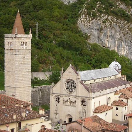 Alloggio Agrituristico Ai Tre Castelli Moruzzo Exteriör bild