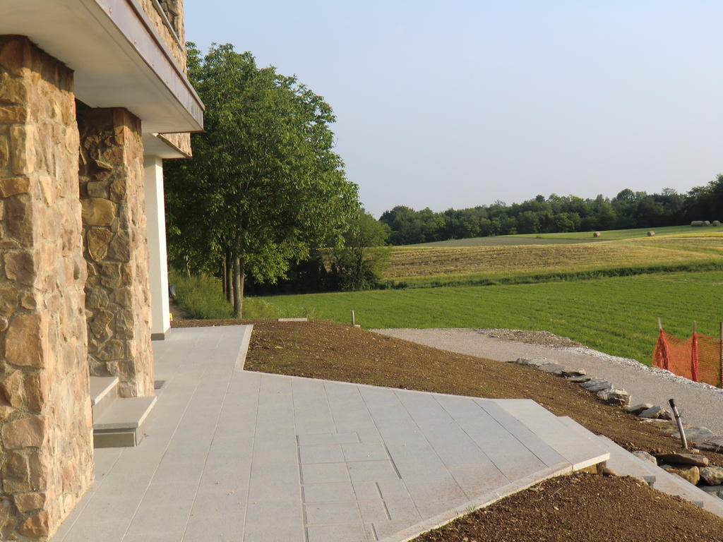 Alloggio Agrituristico Ai Tre Castelli Moruzzo Exteriör bild