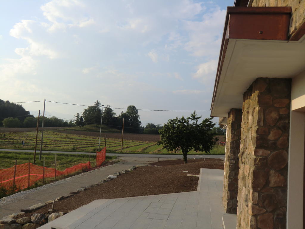 Alloggio Agrituristico Ai Tre Castelli Moruzzo Exteriör bild