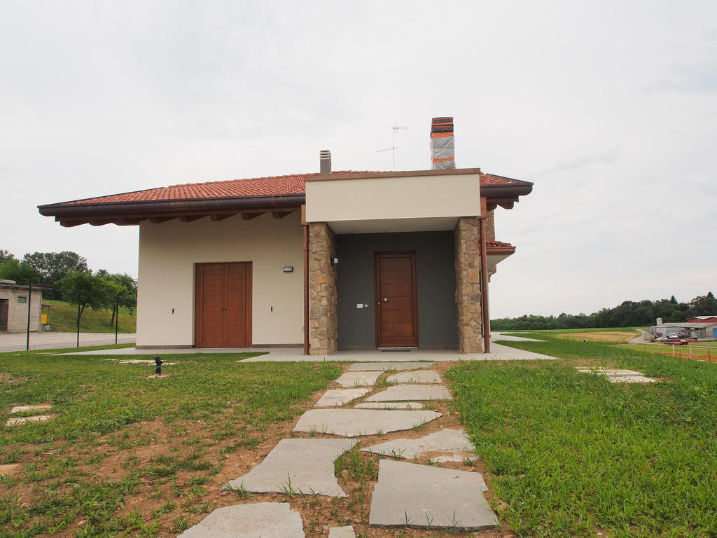 Alloggio Agrituristico Ai Tre Castelli Moruzzo Exteriör bild