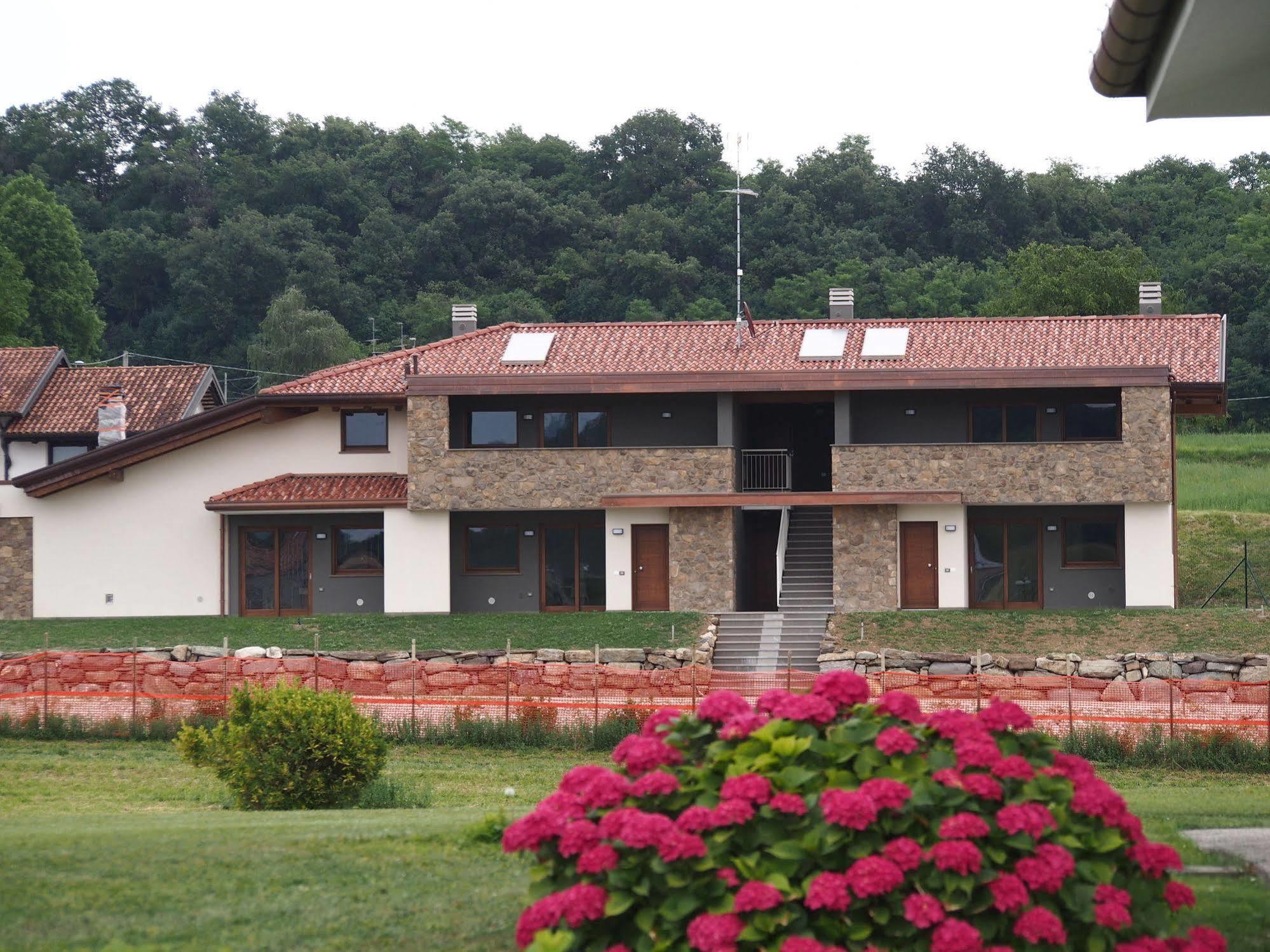 Alloggio Agrituristico Ai Tre Castelli Moruzzo Exteriör bild